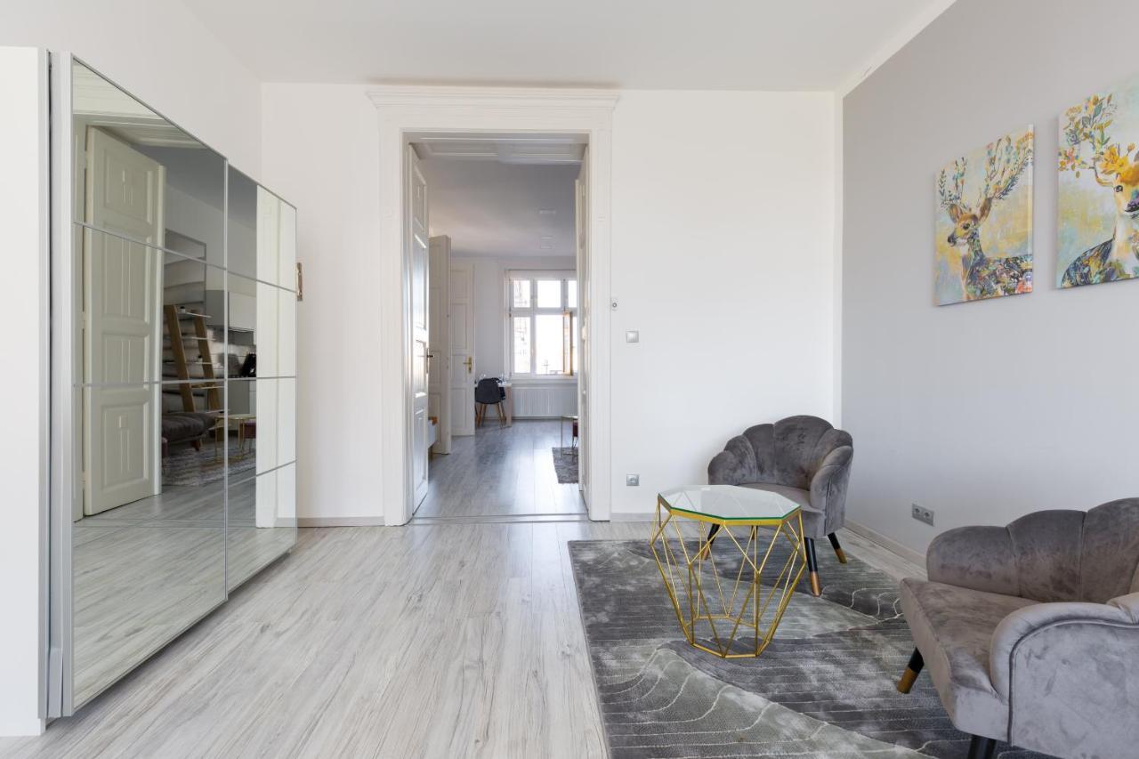 Designer Apartment On The Budapest Broadway With 2Br And Ac Εξωτερικό φωτογραφία