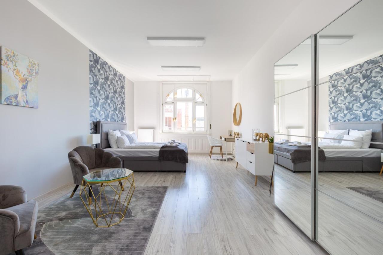 Designer Apartment On The Budapest Broadway With 2Br And Ac Εξωτερικό φωτογραφία