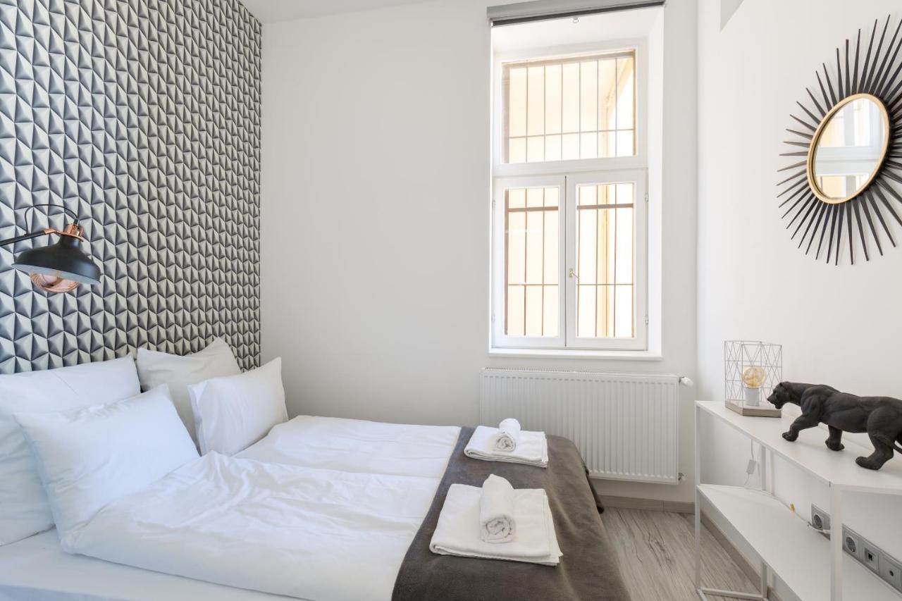 Designer Apartment On The Budapest Broadway With 2Br And Ac Εξωτερικό φωτογραφία